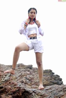 Nikita Thukral feet photo 18