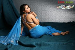 Nikita Thukral feet photo 2