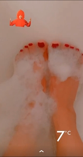 Nikkesha feet photo 11