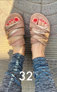 Nikkesha feet photo 2