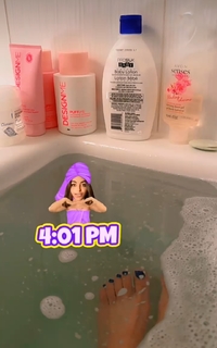 Nikkesha feet photo 9
