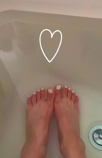 Nikkesha feet photo 15