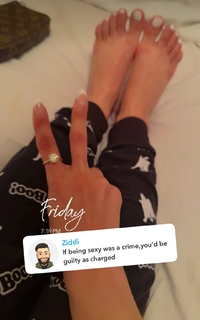 Nikkesha feet photo 14