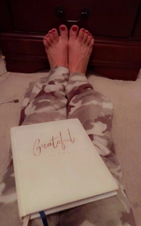 Nikkesha feet photo 16