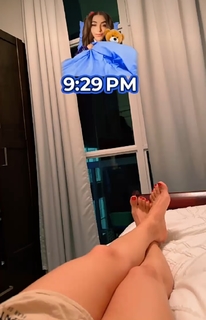 Nikkesha feet photo 7