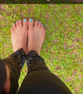 Nikkesha feet photo 17