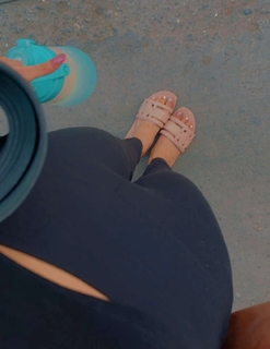 Nikkesha feet photo 8