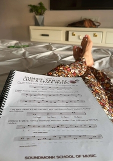 Nikkesha feet photo 17