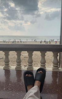 Nikkesha feet photo 14