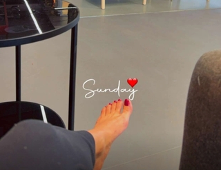 Nikkesha feet photo 11