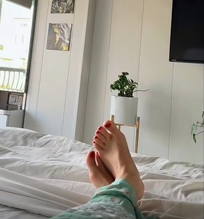 Nikkesha feet photo 16