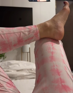 Nikkesha feet photo 14