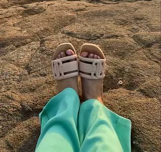 Nikkesha feet photo 2