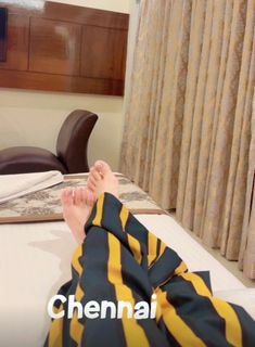 Nikkesha feet photo 14