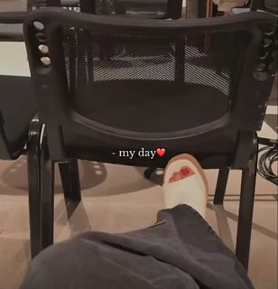 Nikkesha feet photo 15