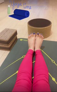 Nikkesha feet photo 4