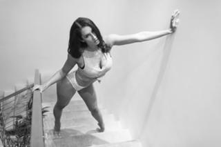 Nikki Blades feet photo thumbnail
