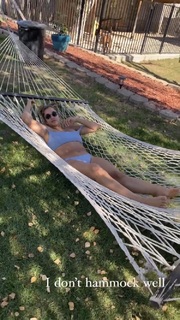 Nikki Blades feet photo thumbnail