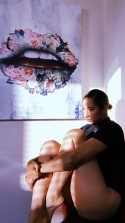 Nikki Blades feet photo thumbnail