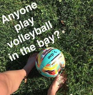 Nikki Blades feet photo thumbnail