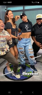 Nikki Blades feet photo thumbnail