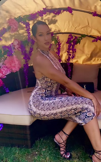 Nikki Blades feet photo thumbnail