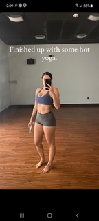 Nikki Blades feet photo thumbnail