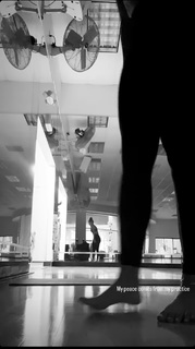 Nikki Blades feet photo thumbnail