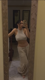 Nikki Blades feet photo thumbnail