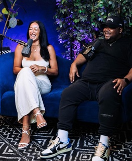 Nikki Blades feet photo thumbnail