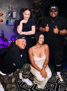 Nikki Blades feet photo thumbnail