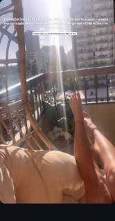 Nikki Blades feet photo thumbnail