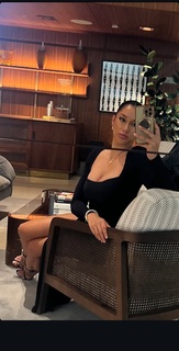 Nikki Blades feet photo thumbnail