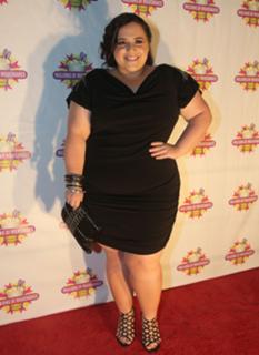 Nikki Blonsky feet photo 3