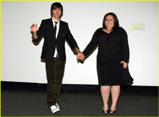 Nikki Blonsky feet photo 12