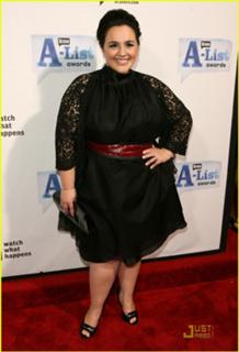 Nikki Blonsky feet photo 8
