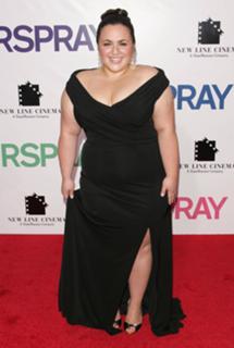 Nikki Blonsky feet photo 6