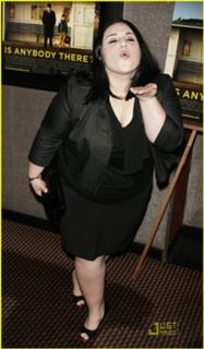 Nikki Blonsky feet photo 1