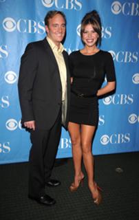 Nikki Cox feet photo thumbnail