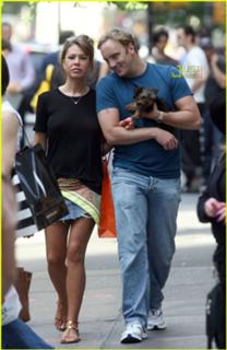 Nikki Cox feet photo thumbnail