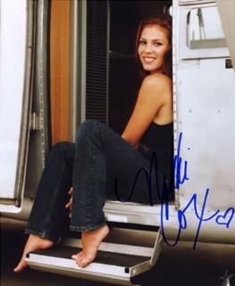 Nikki Cox feet photo thumbnail