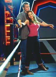 Nikki Cox feet photo thumbnail