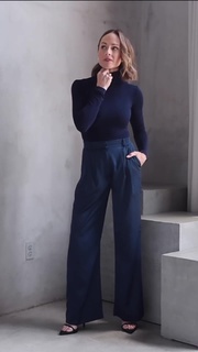 Nikki Deloach feet photo 20