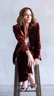 Nikki Deloach feet photo 11
