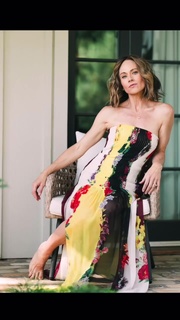 Nikki Deloach feet photo 9