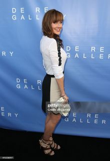 Nikki Deloach feet photo 20