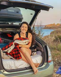 Nikki Delventhal feet photo 10