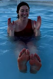 Nikki Delventhal feet photo 1