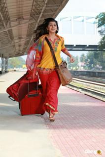 Nikki Galrani feet photo thumbnail