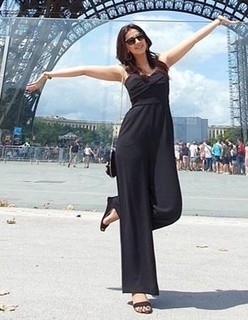 Nikki Galrani feet photo thumbnail
